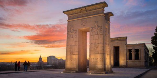 Descubre el Templo de Debod en Madrid: Un Pedazo de Egipto en el Corazón de España