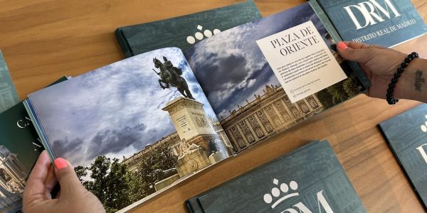 Distrito Real: La Guía que Invita a Perderte por el Madrid de los Reyes